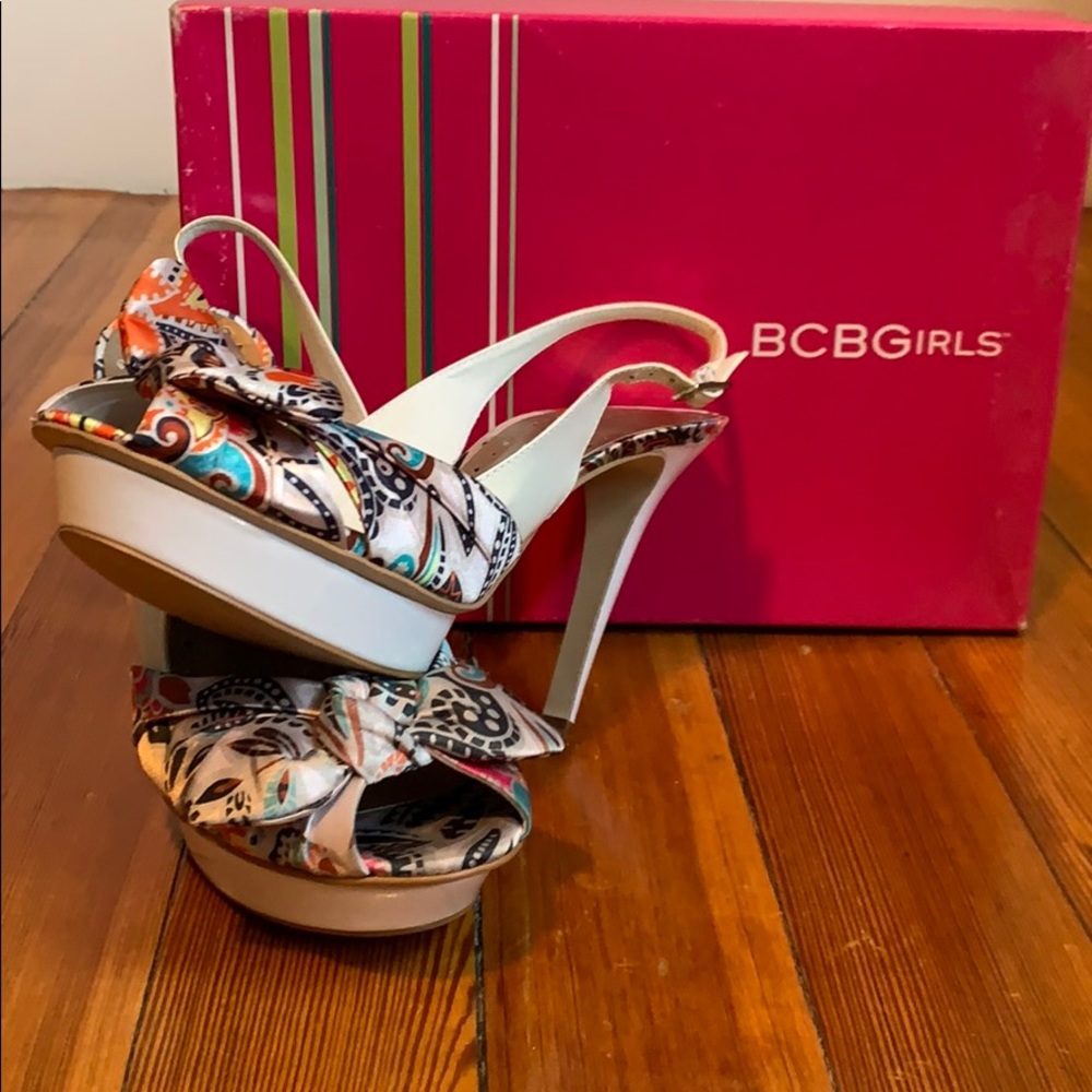 BCBGirls Saraff Muli Color Tribal Floral Print